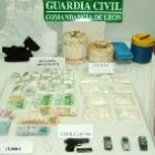 Material incautado por la Guardia Civil  tras detener a ocho leoneses y a un gran canario