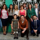Los protagonistas de ‘Familia’, la serie que Telecinco estrena mañana.