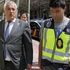 El presidente de la Asociación de Usuarios de Servicios Bancarios (Ausbanc), Luis Pineda. BALLESTEROS