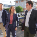 Carlos García Carbayo, Cuca Gamarra y Mañueco ayer, en Salamanca. JMGARCÍA