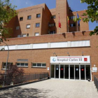 Fachada del Hospital Carlos III, en Madrid.