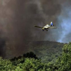 El incendio calcinó dos hectáreas de matorral y no supuso una amenaza para la población.