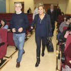 Agustín Prieto y Rosa Valdeón, ayer, a su llegada a las jornadas de UGT celebradas en Salamanca.