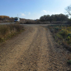 Camino rural cortado actualmente por el arroyo de Valdearcos que salvará el nuevo puente. MEDINA