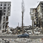 Un edificio de apartamentos destruido en Borodyanka, cerca de Kiev, en Ucrania. OLEG PETRASYUK