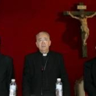 Mario Amilivia, Julián López y Ricardo Blázquez durante la inauguración de las Jornadas de Teología