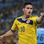 El centrocampista colombiano James Rodríguez celebra el segundo gol marcado ante Uruguay.