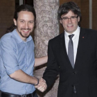 Pablo Iglesias y Carles Puigdemont, en su último encuentro, en abril de este año en el Palau de la Generalitat.