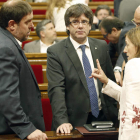 Junqueras, Puigdemont, Romeva y Carme Forcadell, en el Parlamento catalán. ANDREU DALMAU