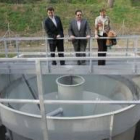 El alcalde López Riesco, junto al arquitecto de la obra y la responsable municipal de Medio Ambiente