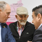 Eduardo López Sendino, Matías Llorente y Luis Mariano Santos, ayer antes del consejo general de UPL. EFE