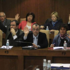 Un momento del pleno celebrado ayer en Ponferrada, con la bancada de los populares.