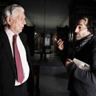 Chema de la Peña con Vargas Llosa. ICAL