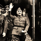 Franco y Hitler saludan a la guardia alemana en Hendaya, el 23 de octubre de 1940.