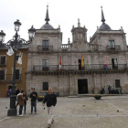 El alalde quiere reunir a la oposición y a su equipo en una mesa de trabajo en el Ayuntamiento.