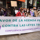 Un momento de la manifestación convocada por Feministas Bercianas en Ponferrada. L. DE LA MATA