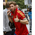 El defensa de la selección española Sergio Ramos a su llegada al hotel en Kiev.