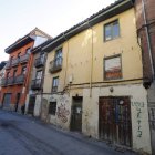 Edificios abandonados en pleno Barrio Húmedo. RAMIRO