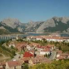 Según el catálogo de Iberojet, el paisaje de Riaño (en la imagen) pertenece «a la meseta»