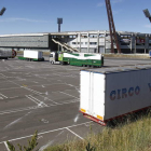 Las primeras atracciones comienzan ya a montarse en el recinto ferial de la capital.