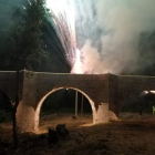 Momento del encendido de luces y fuegos de artificio. CAMPOS