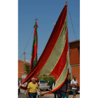 Foto de archivo del desfile de pendones de Santa María. MEDINA