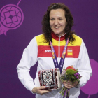La atleta española Sonia Franquet, en el podio tras ganar la plata en la prueba de tiro con pistola de aire comprimido 10 metros de los I Juegos Europeos en Bakú.