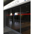 Entrada del hospital de León