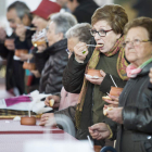 La degustación de alubias de La Bañeza constituye uno de los atractivos de la Feria. FERNANDO OTERO