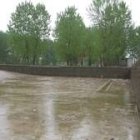 El vaso de la piscina fluvial se vació para iniciar las obras del sistema de depuración del agua