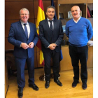 Rodríguez-Hevia, Urrecho y Arias, en el Ministerio, en Madrid. DL