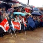 Los asistentes al acto en Extremadura sufrieron una lluvia muy intensa