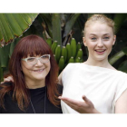La joven actriz inglesa de 18 años Sophie Turner y la realizadora Isabel Coixet.