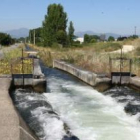 El soterramiento del Canal Bajo (en la imagen) está pendiente del acuerdo de los regantes.