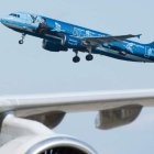 Momento en el que el vuelo de Brussels Airlines despega con destino a Faro (Portugal). BENOIT DOPPAGNE