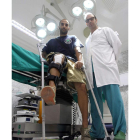 Flecha en el quirófano de la clínica N. S. Regla donde le operó el doctor Antonio Rodríguez