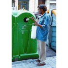 El sistema actual de recogida y reciclaje mediante contenedores.