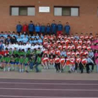 Foto de grupo de todos los niños participantes y de los monitores de las Escuelas Deportivas de Sant