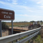 Imagen del Canal del Esla tomada ayer mismo a su paso por Toral de los Guzmanes. MEDINA