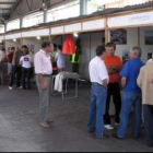 La plaza Carlos Álvarez de Cistierna acoge las ferias que se realizan en la villa.