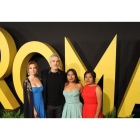 Marina de Tavira, Alfonso Cuarón, Yalitza Aparicio y Nancy García.  MARIO GUZMÁN