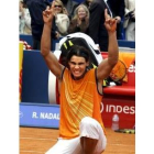 El tenista Rafa Nadal celebra su victoria ante Guillermo Coria