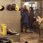La desconfianza de los consumidores sobre la evolución económica está lastrando al comercio.
