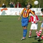 El centro del campo estuvo dominado por los jugadores alequinados durante gran parte del encuentro