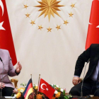 El presidente turco, Recep Tayyip Erdogan, y la cancillera alemana, Angela Merkel.