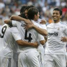 Los jugadores del Real Madrid celebran uno de los goles materializados por Cristiano Ronaldo.