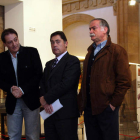 El director del museo, José Ramón Ortiz, junto a Jesús Celis y Marcos Martínez, en la presentación.