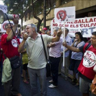 Protesta de los trabajadores contra el ERE en Canal 9, en julio del 2012.
