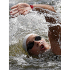 Erika Villaecija durante la prueba de los 10 kilómetros de natación en aguas abiertas.