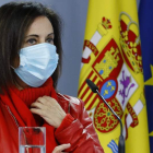 La ministra Margarita Robles, ayer, durante una rueda de prensa. BALLESTEROS